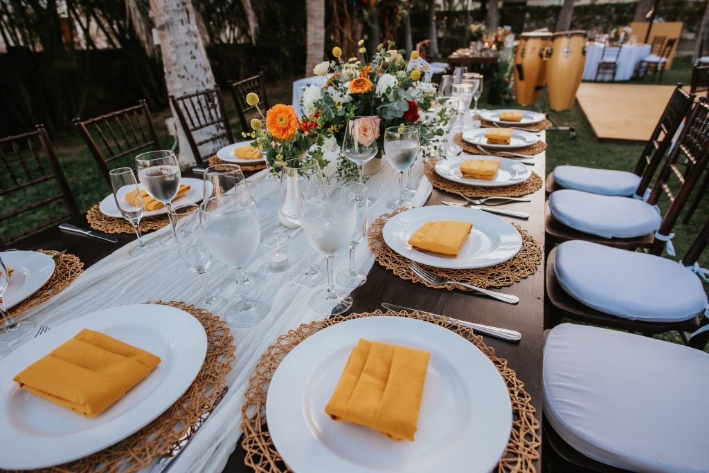 mustard napkins rentals