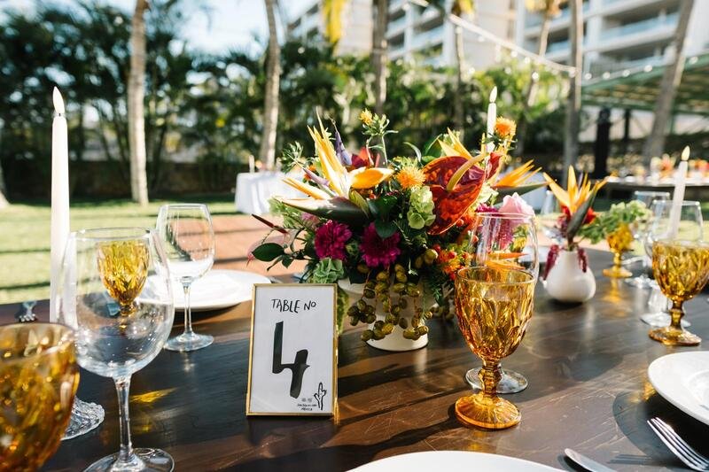 ambar colors centerpiece
