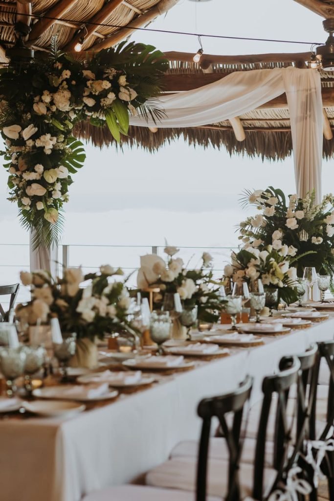 restaurant wedding reception decor